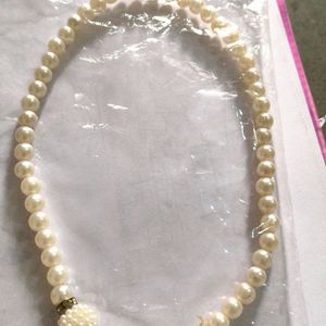 Pearls Neck peice