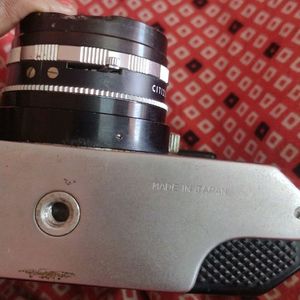 Vintage Taron Camera