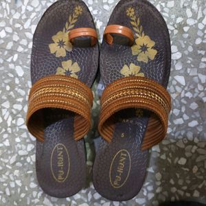 Stylish Traditional Sandel