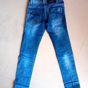 Mens Blue Color Jeans, Damage Style Trending Jeans