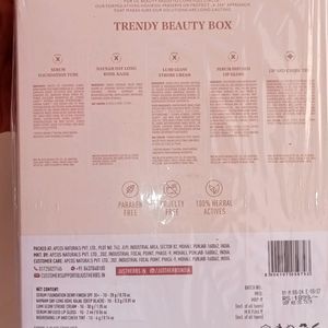 JUST HERBS TRENDY BEAUTY BOX