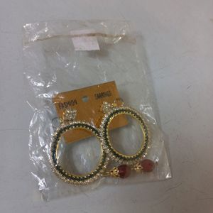 Red And Gold Stone Shining Earrings