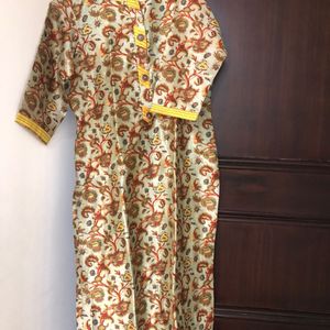 Flowers Print Band Collar Kurta