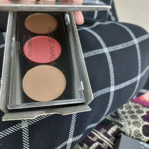 FaceCanada Eyeshadow Palette