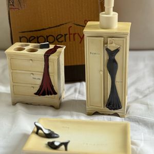 Pepperfry - Bathroom Decor Set