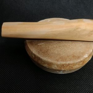 Original sandalwood with issued seal (rubbing stone included)