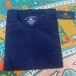 Navy blue Plain Tshirt Size XL