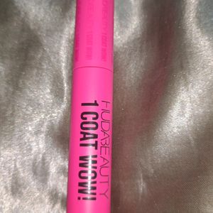 Huda Beauty One Cost Wow Mascara