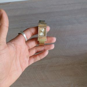 Golden Women Watch