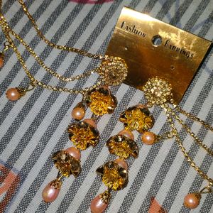 Peach Pearl Latkan Earrings