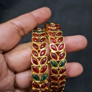 Maroon with green gold bangles Sz 2.8