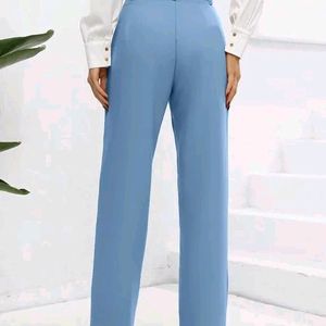 Urbane Fashionable Women Trouser