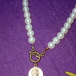 Pearls Necklace