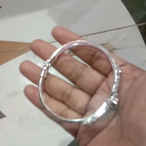 Silver Bracelet Ad Stone