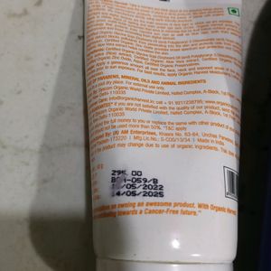 Nivia Moisturizer And Organic Harvest Sunscreen