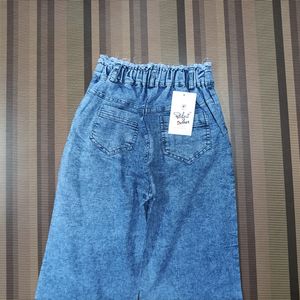 W-49 Size-30 Straight Women Denim Jeans