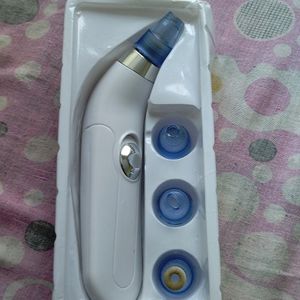 Pore Cleansing Device With Vacuum Action