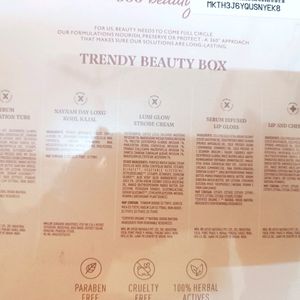 Just Herbs Trendy Beauty Box - MakeUp Kit