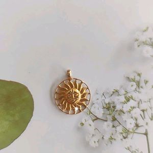 20 K Pure Gold Sun Pendant For Womens Nd Girls