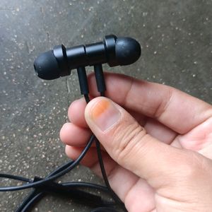 brand new mi original earphone