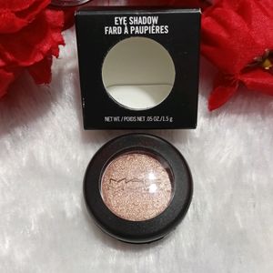 MAC SHIMMER EYESHADOW