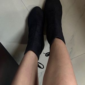 Black Boots