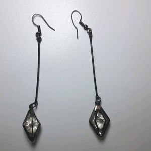 Two Earing Set (Black And Gold )