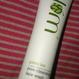 Plum Green Tea Face Wash