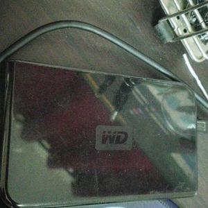 Western Digital 120 GB External Hard Disk W Cable