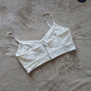 🤍 CUTE EMBELLISHED BRALETTE