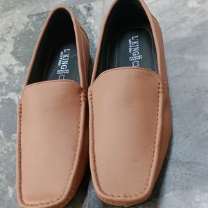 Leather Shoes Light Weight And Comfortable