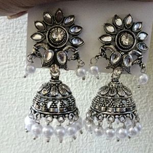 Jhumka