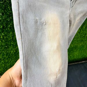 Damage Jeans