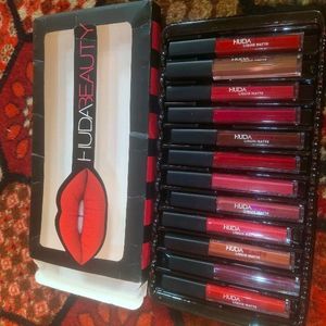 Huda Beauty 👄lipsticks Combo