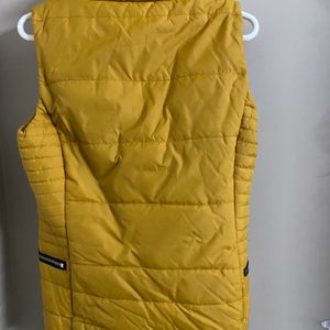 Warm yellow short sleeved jacket