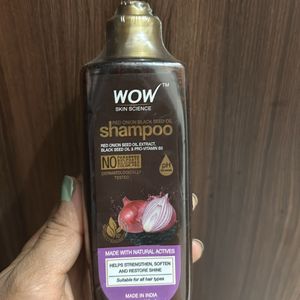 Wow Skin Science Red Onion Black Seed Oil Shampoo