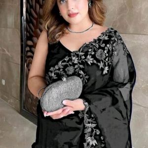 Beautiful Black Saree With Blouse Piece..