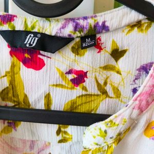 Trendy Floral Top