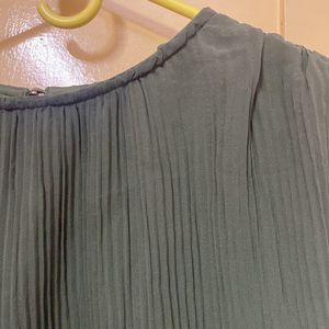 Green Crushed Fabric Top