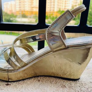 Golden Princess Heels