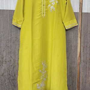 AKS Kurti Set From AJIO