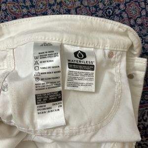 Levi’s Women White Jeans/ Denim