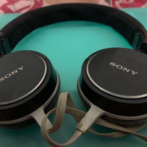 SONY WIRED HEADFONES