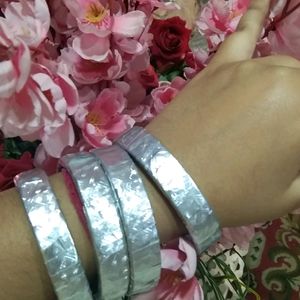 Silver Bangles ⭕