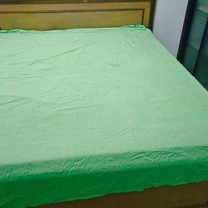 Green Bedsheet