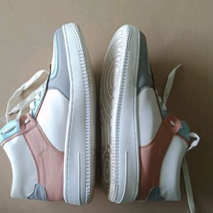 Fixed Price Cool White Shoes