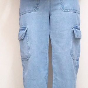 Wide Leg Cargo Jeans