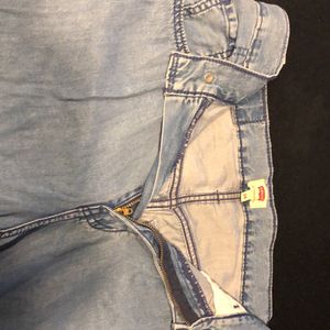 Levi’s Jeans