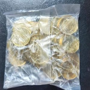 Nepal 2 Rupe Coin Packet