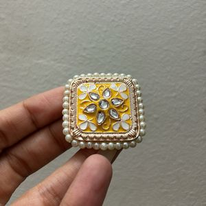 Yellow Kundan Pearl Pattern Statement Ring